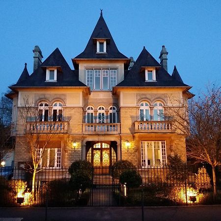 Le Castel Guesthouse Байе Экстерьер фото